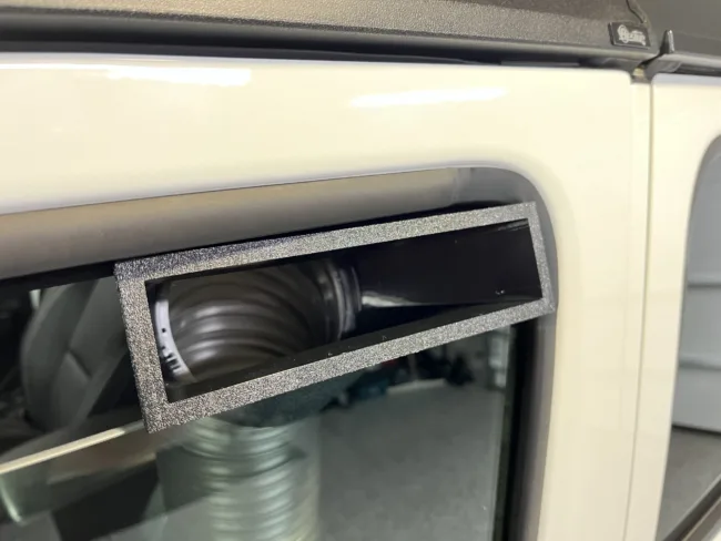 ECOFLOW Wave 2 & 3 Exhaust 5in or Intake 6" Duct to square for easier window mounting - Image 3