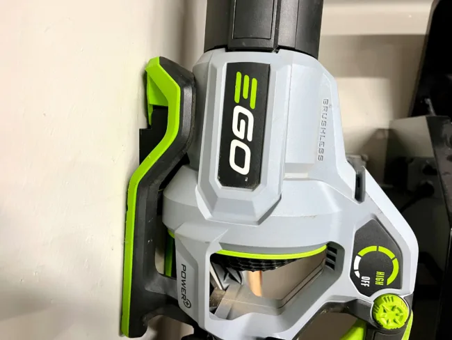 EGO 530, 615, 650, 670, 765, 880 Leaf Blower Wall Tool Mount - Allows vertical mounting of Ego Blowers with Battery Attached - Image 2
