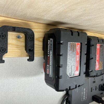Milwaukee M18 Battery Wall Mount Bracket with Lock