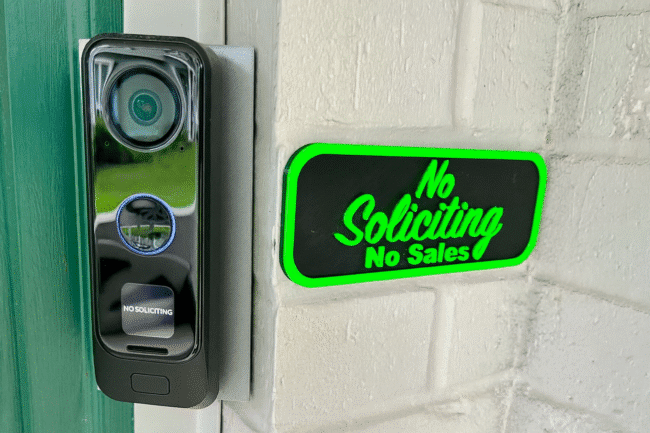 No Soliciting Sign, Do not ring the door bell, Do not knock sign, dogs will bark, door sign 2.5" x 6"