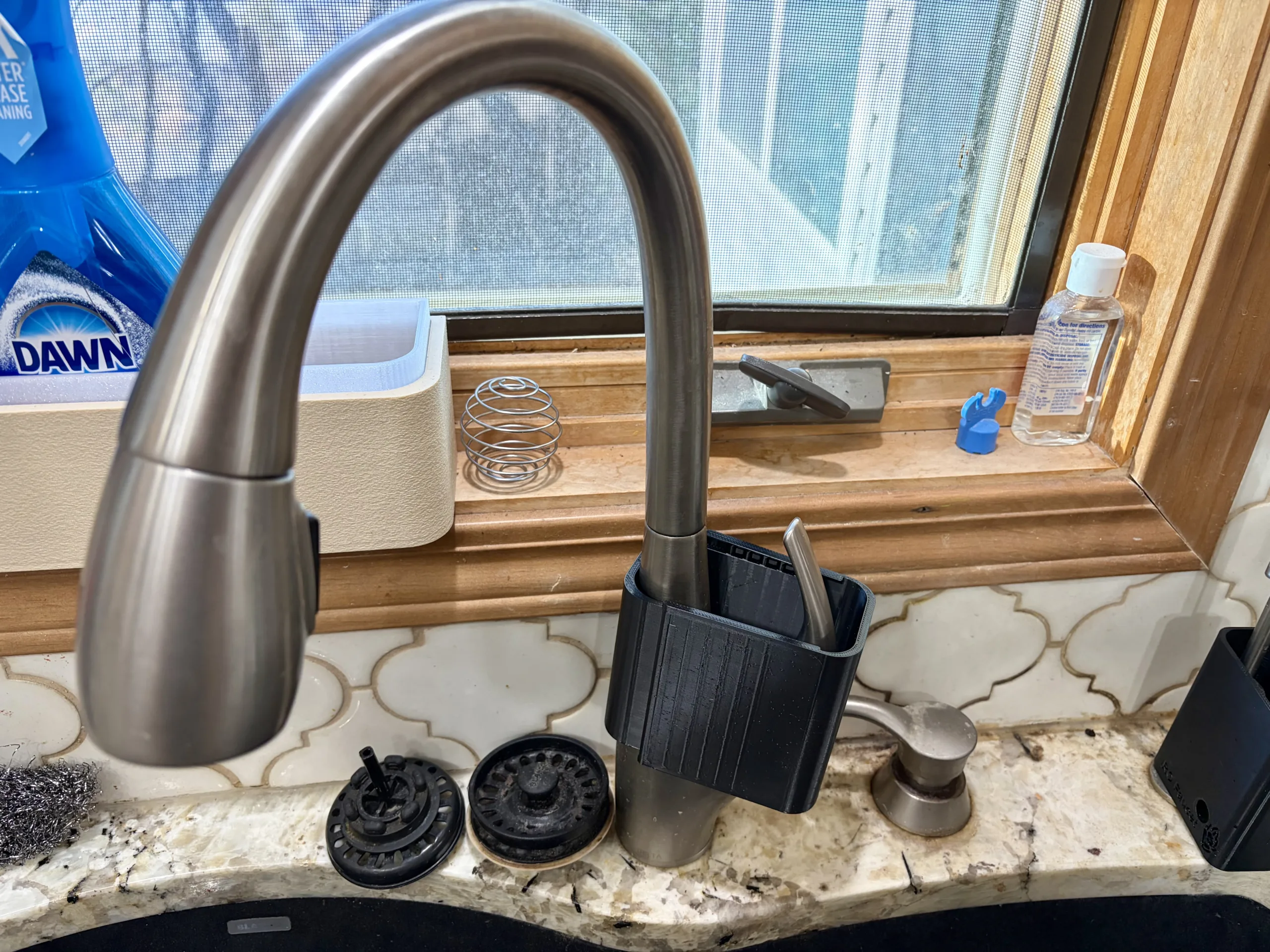 Kitchen Sink Adjustable Faucet Lock for Child or Cat - Prevent Turning on, Quick Disengage 5 Kitchen Sink Adjustable Faucet Lock for Child or Cat - Prevent Turning on, Quick Disengage - Image 3